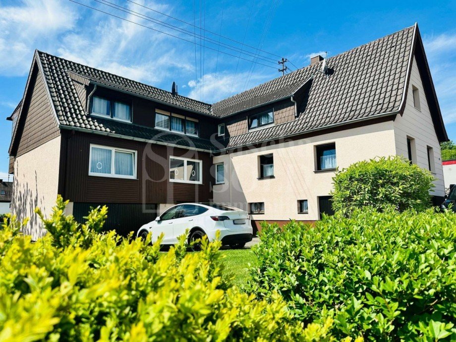Stra�enseite Mehrfamilienhaus Friedrichsthal