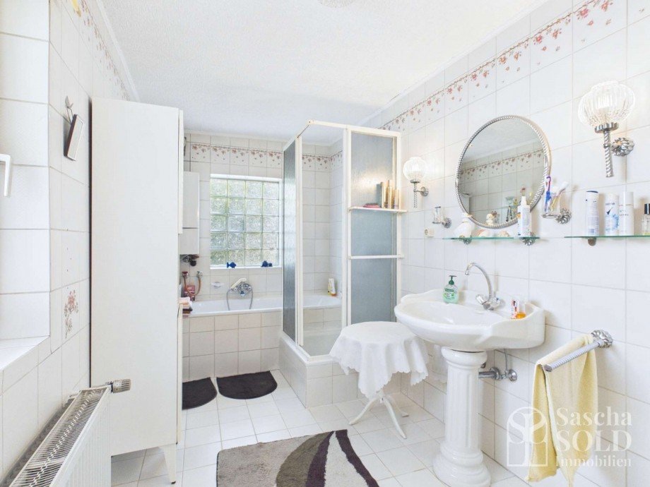 2. OG - Badezimmer Doppelhaush�lfte Spiesen-Elversberg