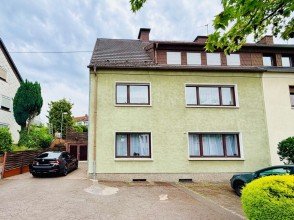Hauptbild Großzügige Doppelhaushälfte mit 3 Wohnebenen in Dudweiler-Süd mit Garten und Stellplätzen