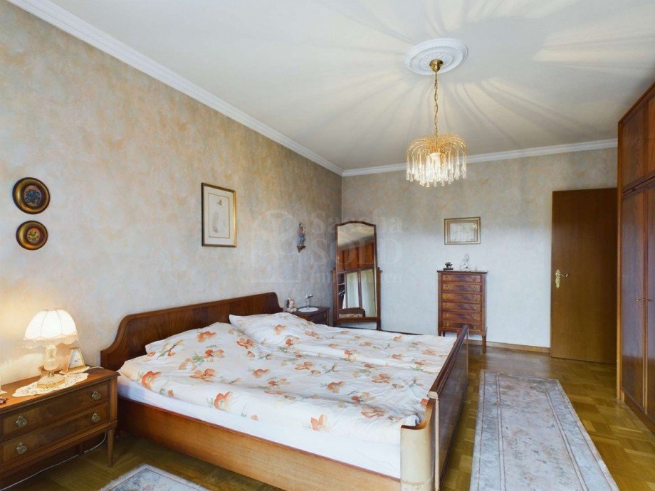 EG - Schlafzimmer Zweifamilienhaus Schiffweiler