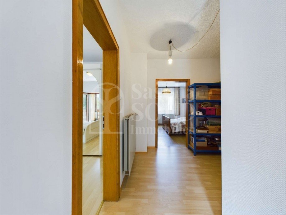 OG - Flur Zweifamilienhaus Gersheim