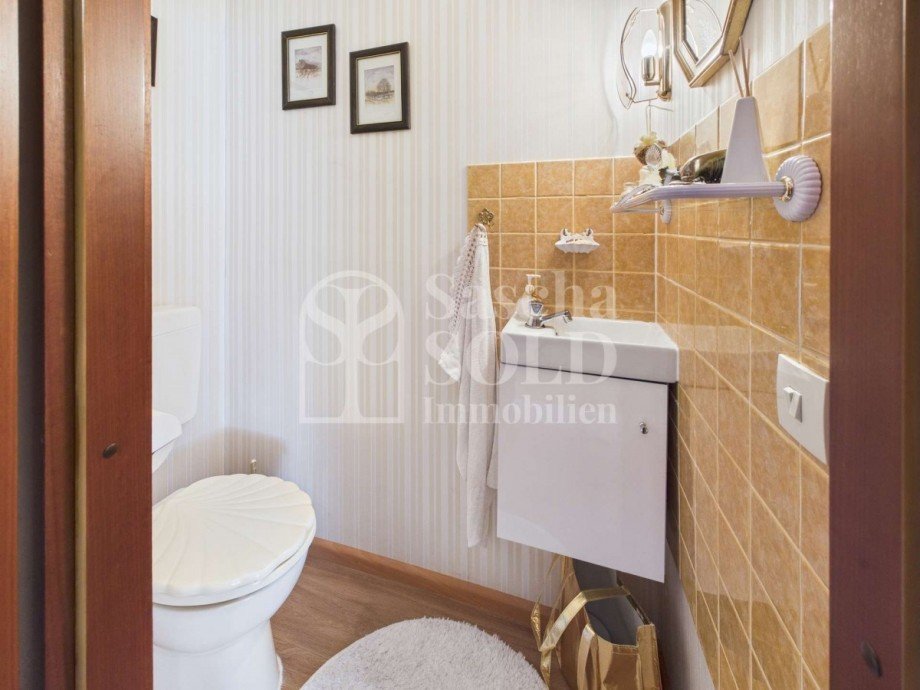 G�ste-WC Einfamilienhaus Merchweiler