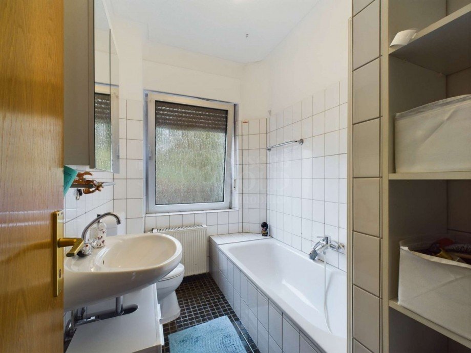 EG - Badezimmer Zweifamilienhaus Saarbr�cken
