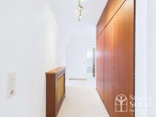 Flur Helle 3-ZKB-Wohnung mit gutem Grundriss, Balkon & Garage in beliebter Lage von St. Ingbert-S�d