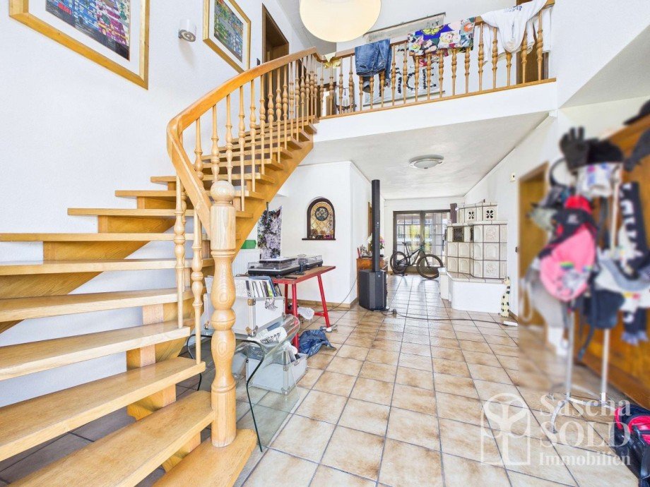 Treppe zum DG Einfamilienhaus Sankt Ingbert