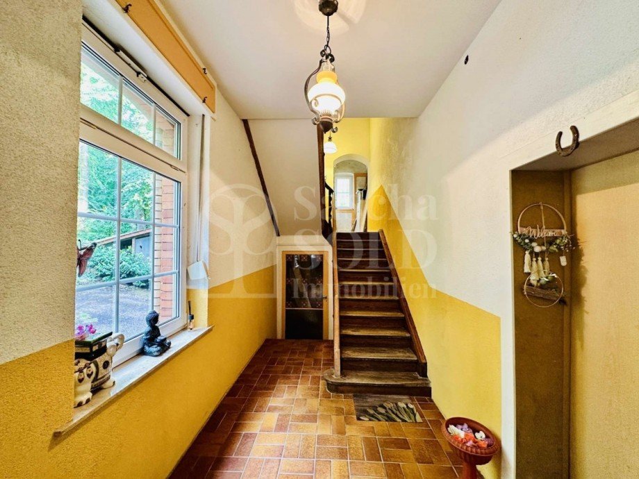 Eingangsbereich Etagenwohnung Quierschied