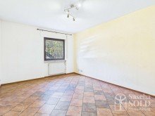 Schlafzimmer 3 Gro�z�giges Anwesen in Sackgassenlage - Pool, Sauna, Wintergarten, Balkon & Doppelgarage