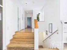 Flur Gepflegter Bungalow mit Grundofen, sonniger Terrasse, Garten und Garage in Dudweiler-S�d