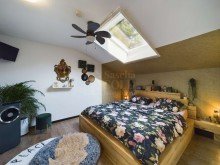 Eltern-Schlafzimmer Modernes Reihenendhaus in St. Ingbert - S�d mit K�che, Sauna, Wintergarten, Garage und Dachterrasse