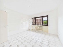 Schlafzimmer 1 Helle 4-ZKB-Wohnung in St. Ingbert mit Balkon mit Garage & gro�em Kellerraum