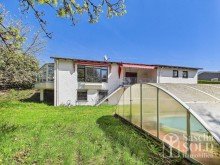 Gartenseite Gro�z�giges Anwesen in Sackgassenlage - Pool, Sauna, Wintergarten, Balkon & Doppelgarage