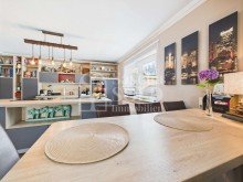 EG - Wohnbereich Freistehendes Einfamilienhaus mit Pool, Sauna und PV-Anlage - Viel Platz & Komfort in ruhiger Lage