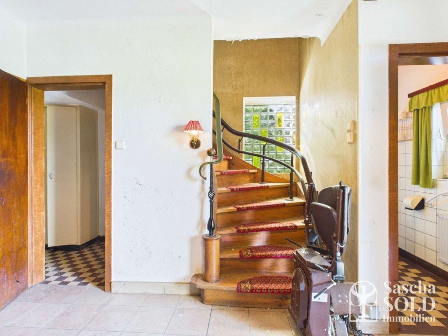 Treppe zum DG Einfamilienhaus Blieskastel