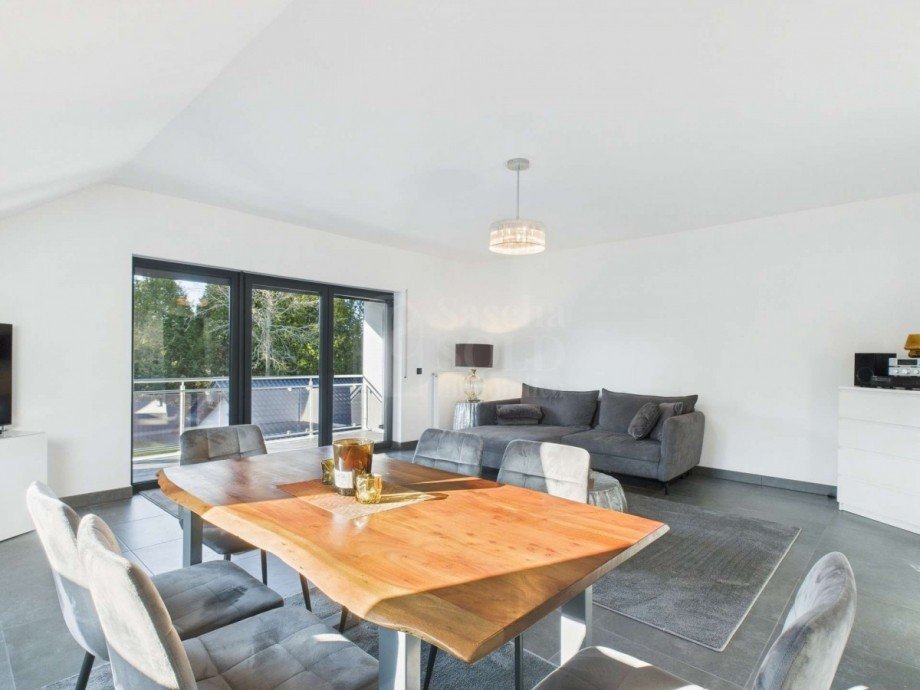 WE im DG - Wohnzimmer Dachgeschosswohnung Kirkel