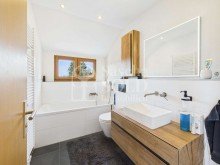 DG - Badezimmer Gepflegtes Einfamilienhaus mit 4 Zimmern, 2 B�dern, Terrasse, Carport - N�he Stadtpark St. Ingbert