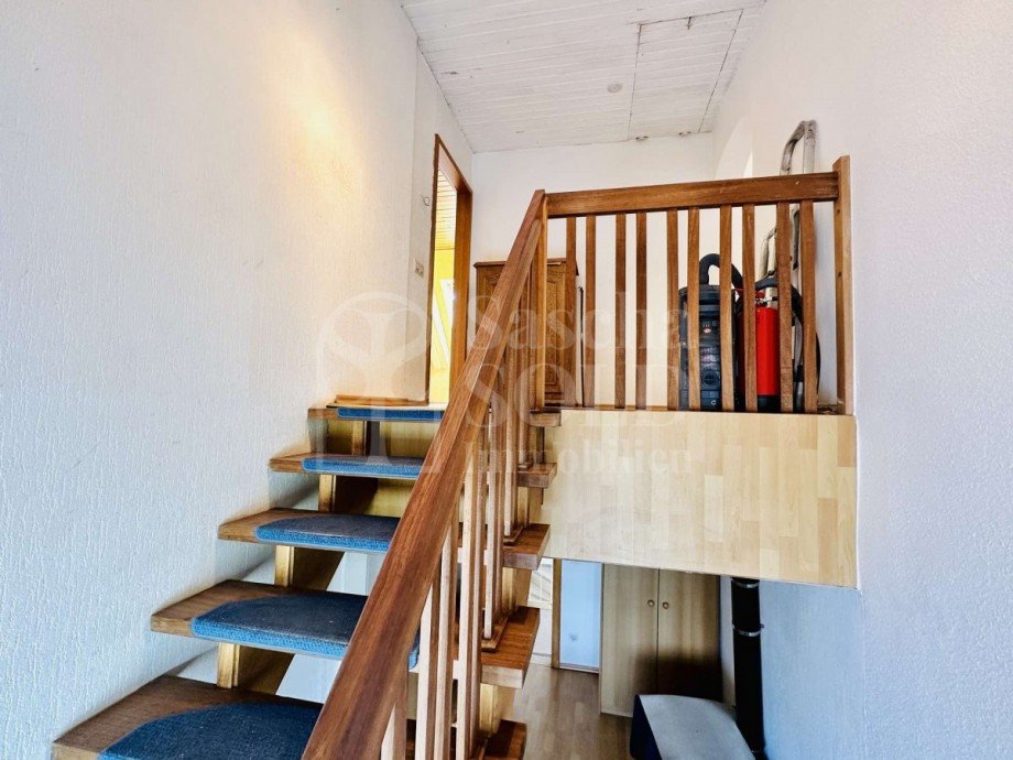 Treppe zum DG Zweifamilienhaus Blieskastel