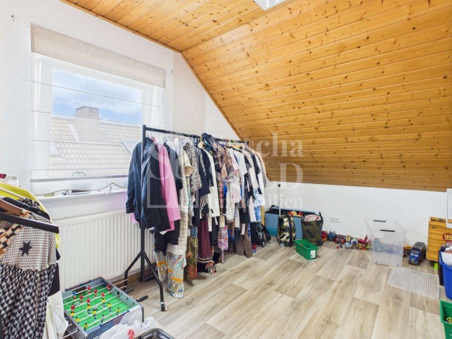 DG - Ankleide/B�ro Einfamilienhaus Ottweiler