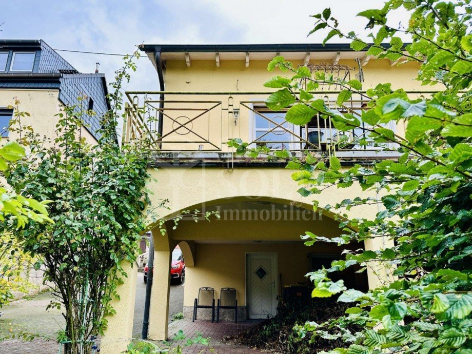 R�ckseite Reihenendhaus Saarbr�cken