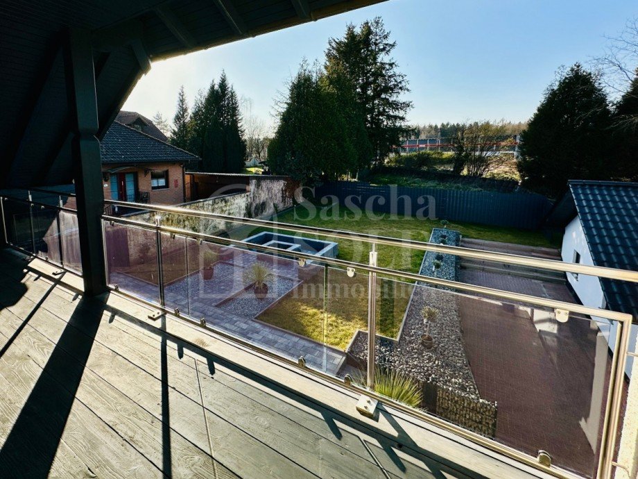 WE im DG - Loggia Villa Kirkel