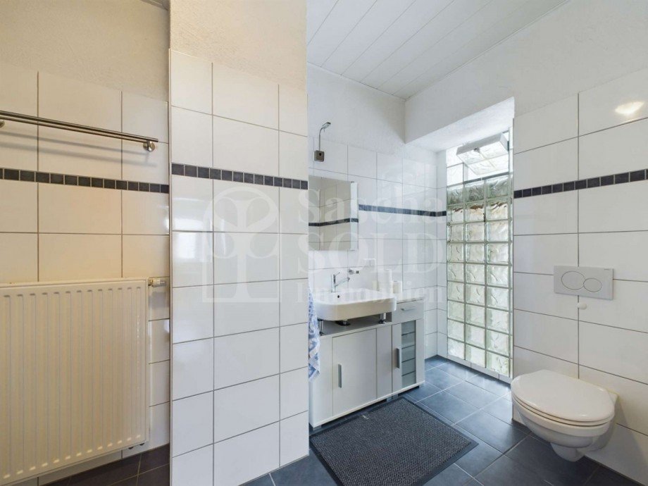 EG - Bad Zweifamilienhaus Gersheim