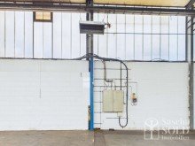 Ausstattung Gewerbehalle in St. Ingbert-Mitte mit ca. 828 m�, 5 To. Kranbahn und Rolltor