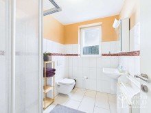 UG - G�ste-Bad Bezugsfrei - Hochwertiges Familiendomizil mit neuer W�rmepumpe, Kamin, Garten, Garage und PV-Anlage