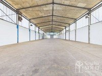 Bild (60c967ac40b0081197dc6881bdb8c8e6): Gewerbehalle in St. Ingbert-Mitte mit ca. 828 m�, 5 To. Kranbahn und Rolltor