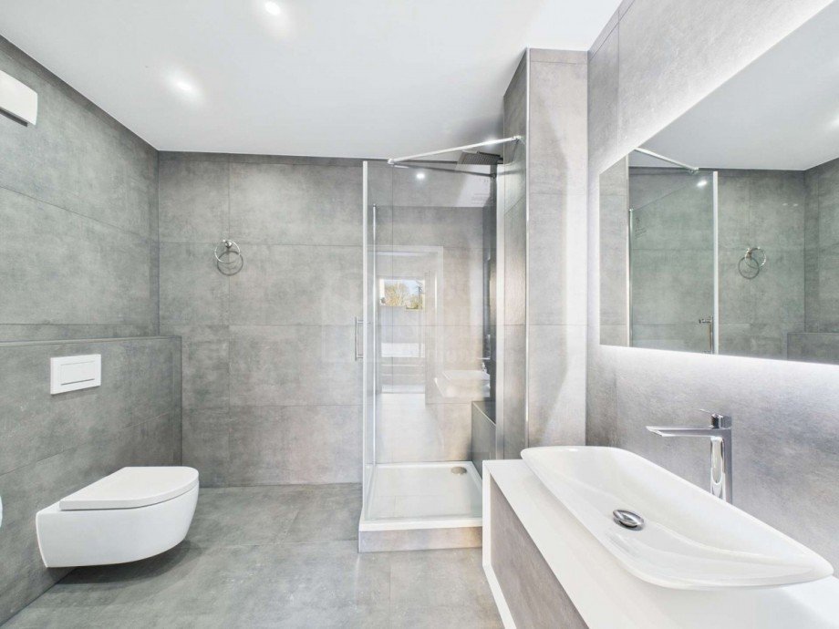 Einliegerwohnung - Bad Villa Kirkel