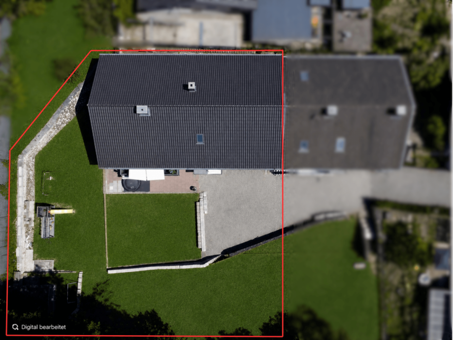 Drohnenaufnahme (mit KI bearbeitet) Einfamilienhaus Sankt Ingbert