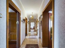 EG - Flur Handwerker aufgepasst - Zweifamilienhaus mit Sanierungsbedarf