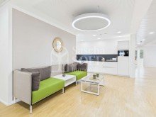 1. OG - Meetingzone mit K�che Repr�sentative & moderne Gewerber�ume auf 1.189 m� mit Glasfaser, Meetingr�umen & Stellpl�tzen