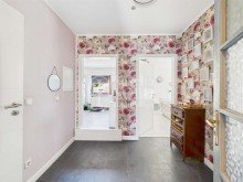 Erdgeschoss - Diele Freistehendes Zweifamilienhaus in super Lage - mit Garten, Balkon und Garage in St. Ingbert