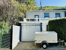 R�ckseite/Garage Modernes Reihenendhaus in St. Ingbert - S�d mit K�che, Sauna, Wintergarten, Garage und Dachterrasse