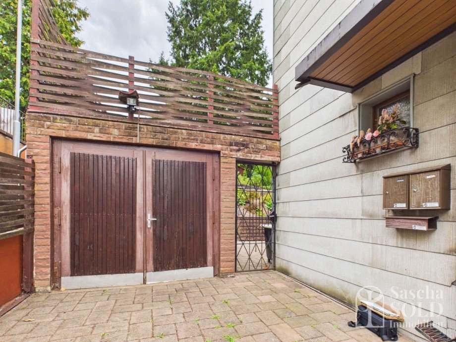 Garage Zweifamilienhaus Saarbr�cken