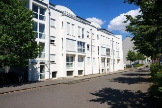 Hauptbild Zentral in Saarbrücken-Dudweiler: Vermietete, renovierte 2-ZKB-Wohnung mit Stellplatz