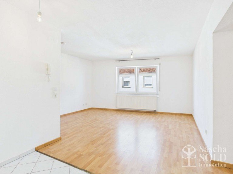 Wohnzimmer Sankt Wendel Etagenwohnung Bezugsfrei - Helle 2ZKB Eigentumswohnung im 1. OG in zentraler Lage von St. Wendel