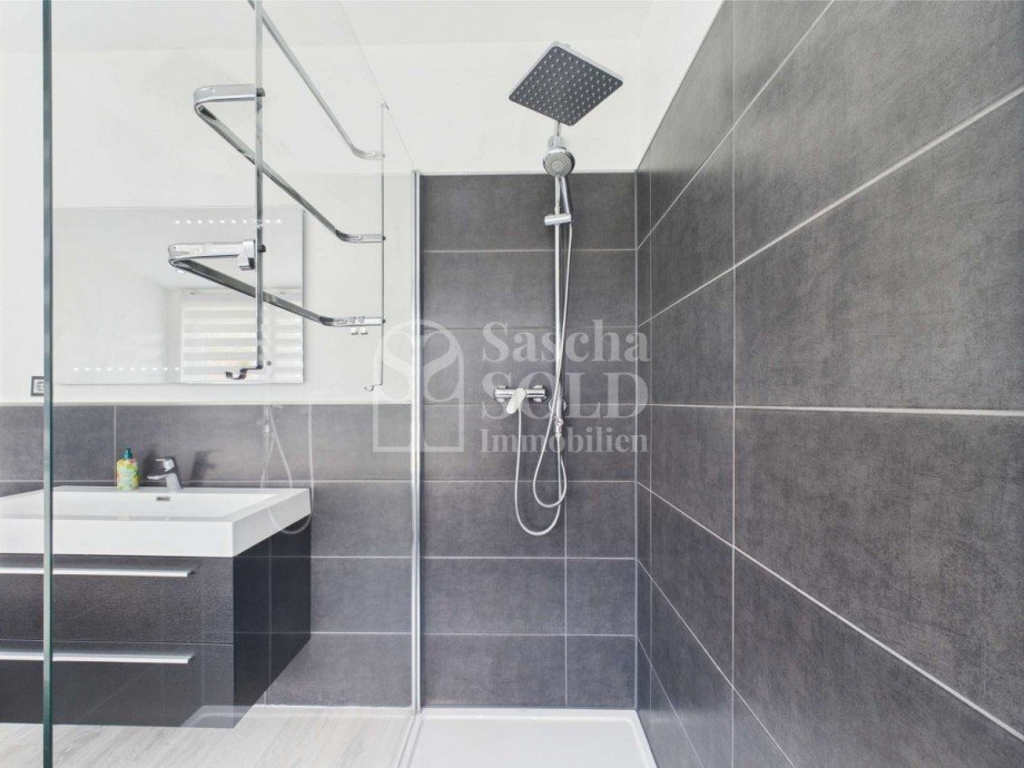WE3 - Badezimmer 1 Mehrfamilienhaus Friedrichsthal