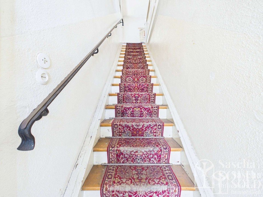 EG - Treppe zur Wohnung Wohn- / Gesch�ftshaus Saarwellingen
