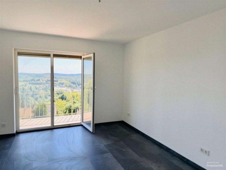 Wohnzimmer - (KI generiert) Spiesen-Elversberg Etagenwohnung Erstbezug nach Sanierung - ab September - Helle 2-Zimmer-Wohnung mit Balkon und Panoramablick