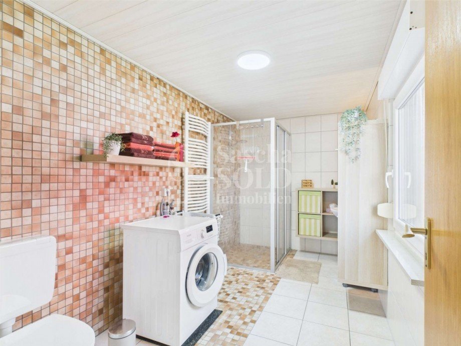 WE1 - Badezimmer Mehrfamilienhaus Friedrichsthal