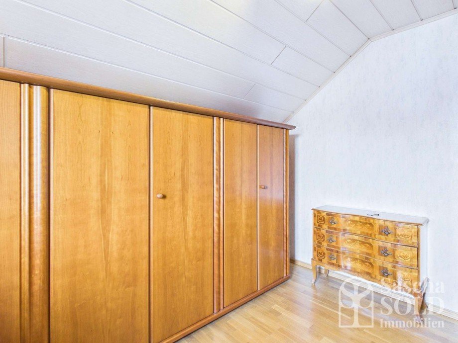 DG - Ankleidezimmer Einfamilienhaus Sankt Ingbert