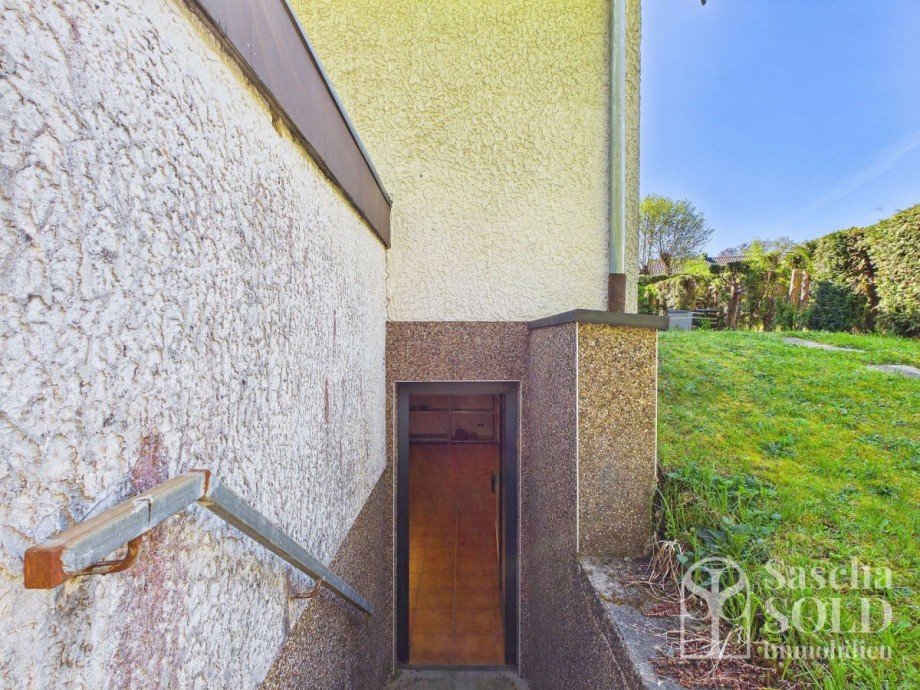 Zugang zum Lagerraum B�ro / Praxis Sankt Ingbert