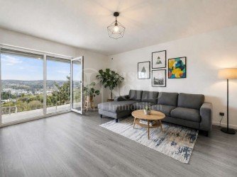 Hauptbild Helle 2-Zimmer-Wohnung mit Balkon und Panoramablick - Erstbezug nach Sanierung - ab Juli 2026