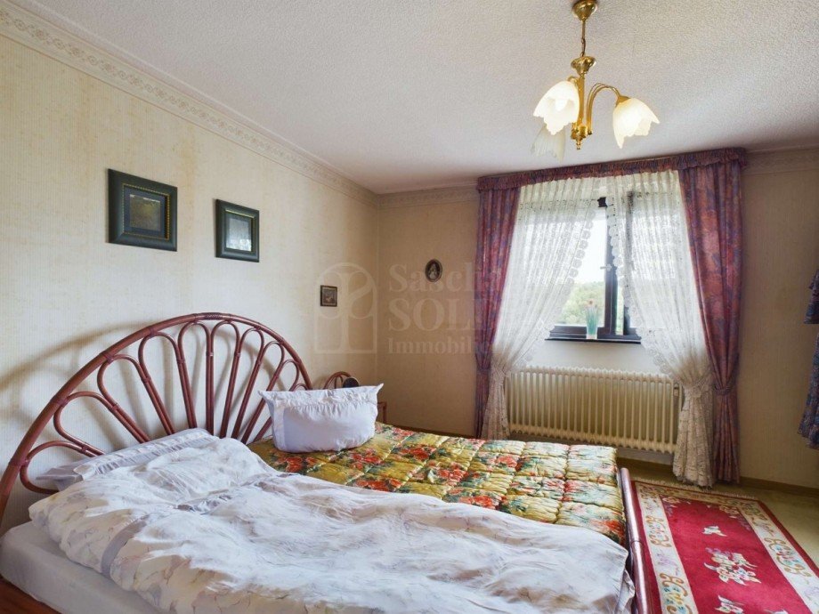 DG - Schlafzimmer Zweifamilienhaus Schiffweiler