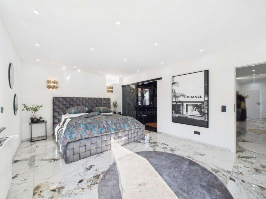 WE im EG - Schlafzimmer Villa Kirkel