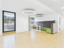 1. OG - Meetingzone Repr�sentative & moderne Gewerber�ume auf 1.189 m� mit Glasfaser, Meetingr�umen & Stellpl�tzen