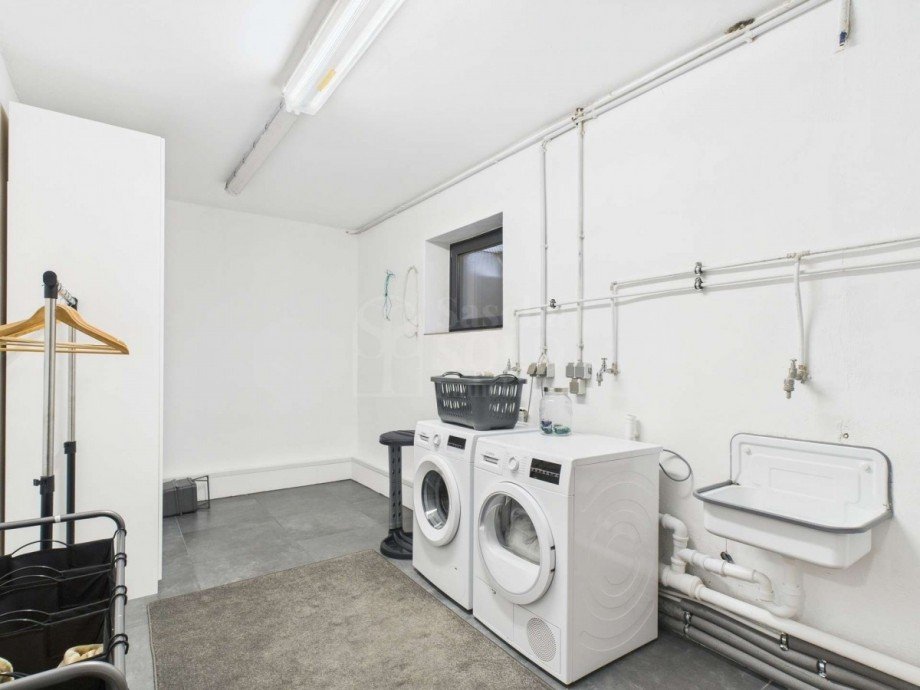 UG - Waschk�che Erdgeschosswohnung Kirkel