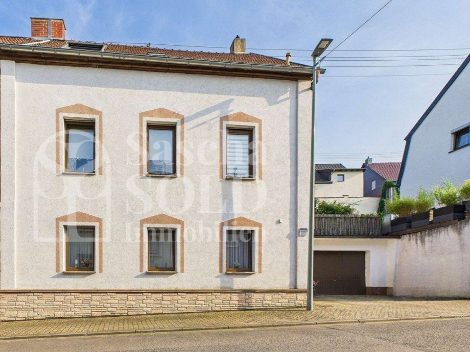 Stra�enseite Reihenendhaus Friedrichsthal