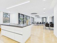 Bild (cef62eec4f93d9ed10852edf90fbce8b): Repr�sentative & moderne Gewerber�ume auf 1.189 m� mit Glasfaser, Meetingr�umen & Stellpl�tzen