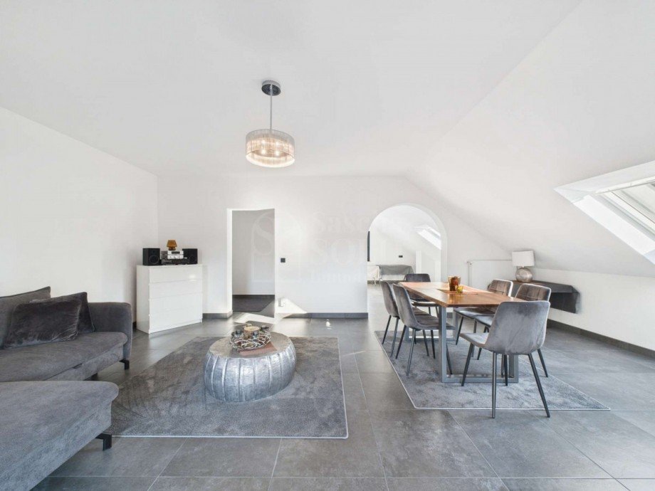 WE im DG - Wohnzimmer Villa Kirkel